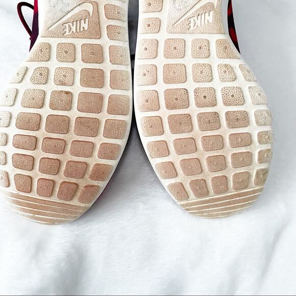 Nike Roshe Run One red camouflage print running sneaker size 7 athletic - Picture 6 of 8